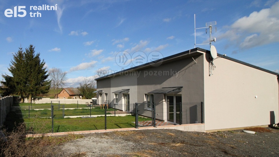 Pronájem rodinného domu 62 m², Oleška