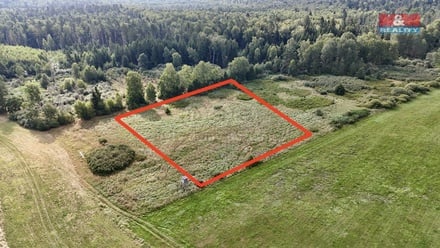 Prodej louky 8 286 m², Komárov