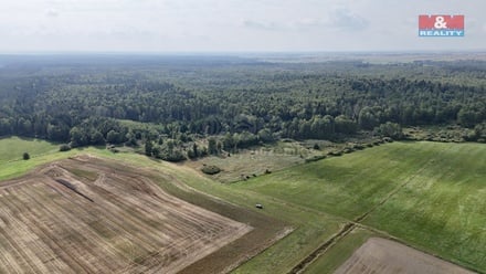 Prodej louky 8 286 m², Komárov