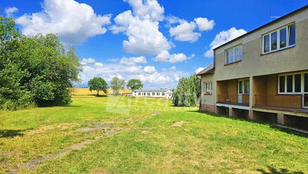 Prodej stavebního pozemku 1 000 m², Útěchovičky