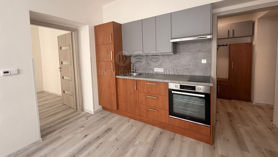 Pronájem bytu 2+kk 30 m², Benešov nad Ploučnicí