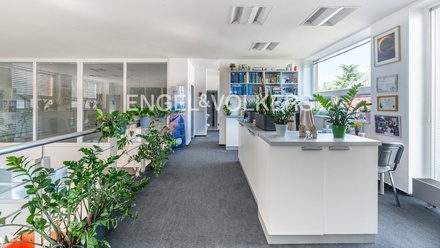Pronájem kanceláře 252 m², Praha - Libeň