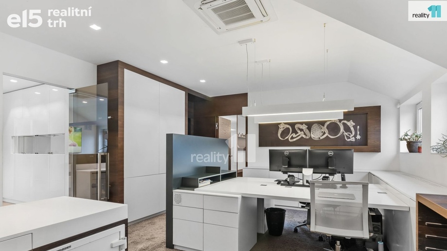 Prodej kanceláře 377 m², Liberec