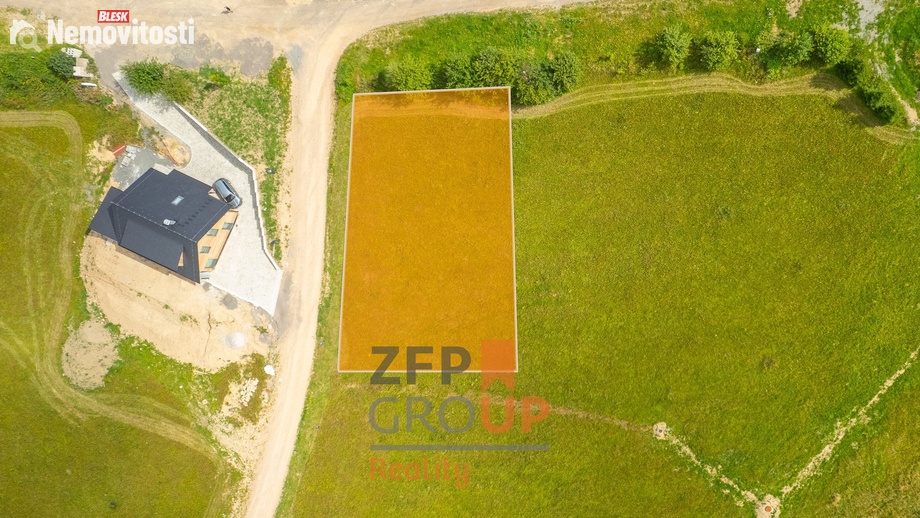 Prodej stavebního pozemku 1 015 m², Čenkovice