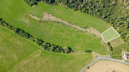 Prodej stavebního pozemku 1 607 m², Bezděkov
