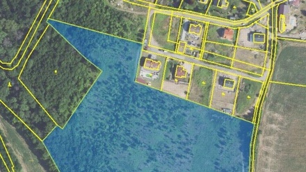 Prodej podílu 1/2 pole 39 246 m², Kralupy nad Vltavou - Zeměchy