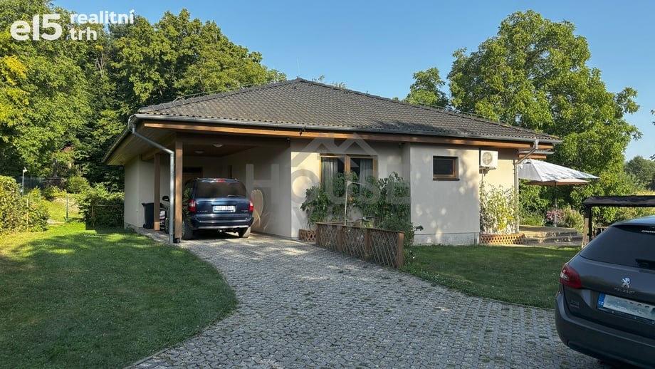 Prodej rodinného domu 207 m², Světice