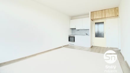 Pronájem bytu 1+kk 30 m², Praha - Modřany