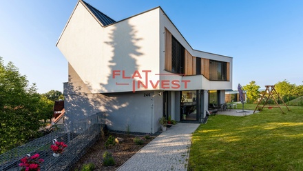 Prodej rodinného domu 260 m², Panenské Břežany