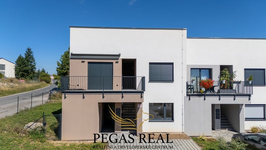 Pronájem bytu 3+kk 82 m², Brno - Soběšice