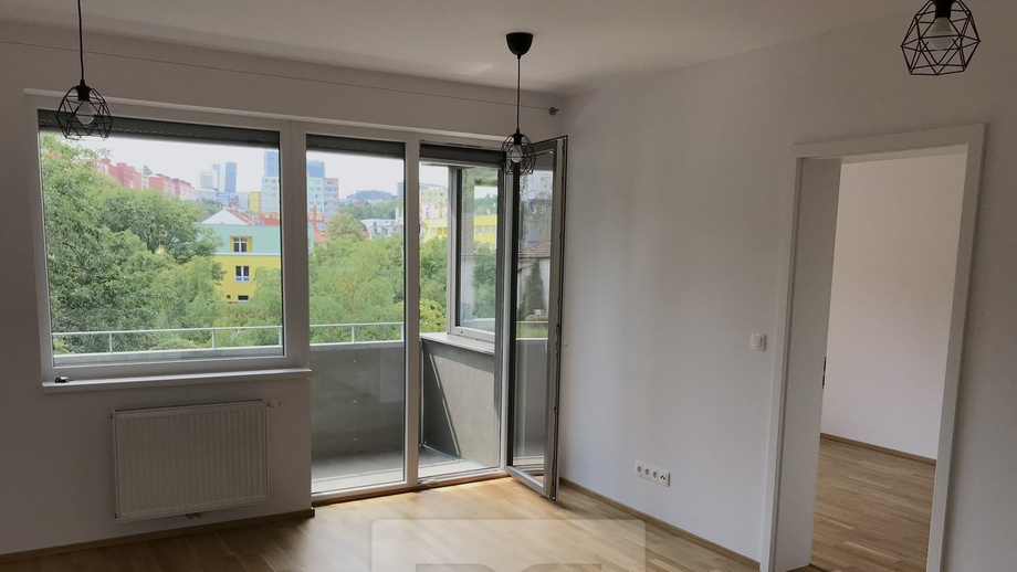 Pronájem bytu 2+kk 50 m², Praha - Michle