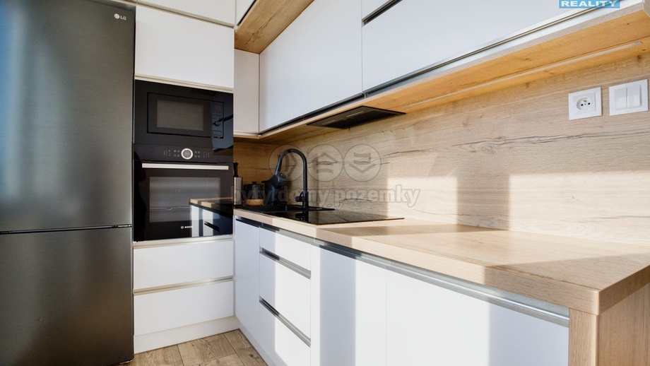 Prodej bytu 2+1 51 m², Chomutov