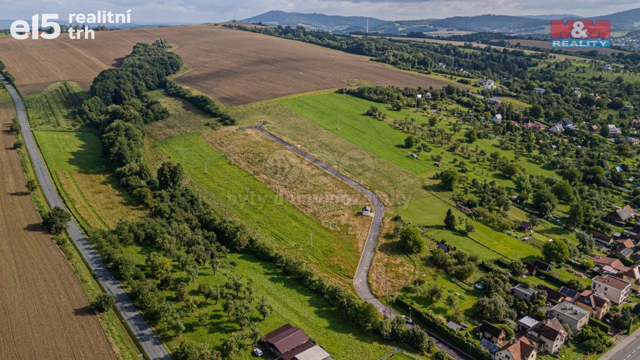 Prodej stavebního pozemku 1 082 m², Poličná