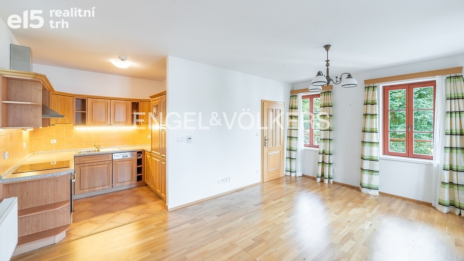 Pronájem bytu 2+kk 49 m², Praha - Vokovice