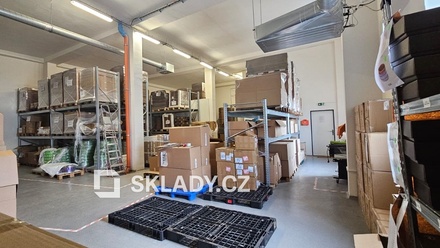 Pronájem skladu 638 m², Praha - Kbely