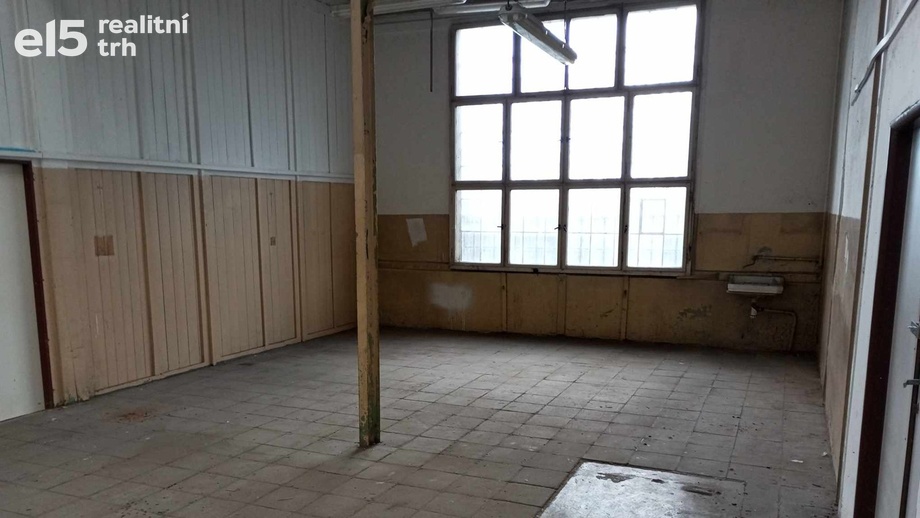 Pronájem skladu 50 m², Slaný
