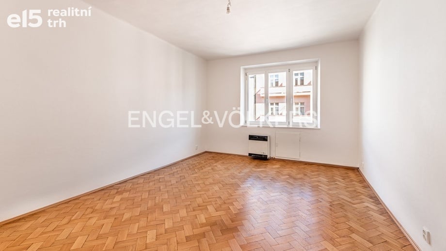 Pronájem bytu 1+kk 35 m², Praha - Vršovice
