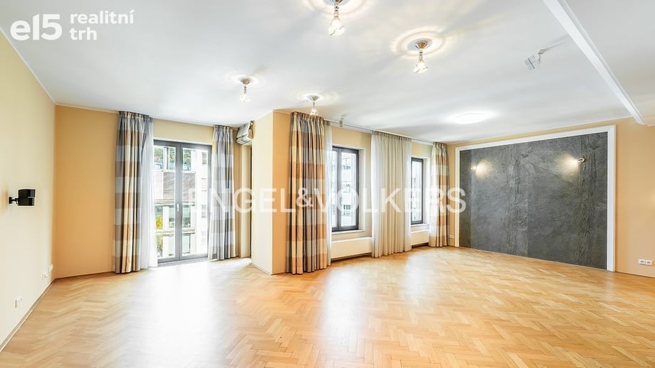 Pronájem bytu 3+kk 144 m², Praha - Smíchov