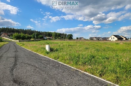 Prodej stavebního pozemku 913 m², Plzeň - Lhota u Dobřan