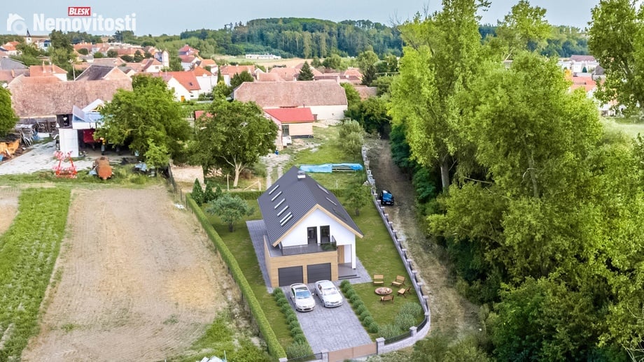 Prodej stavebního pozemku 903 m², Znojmo - Mramotice