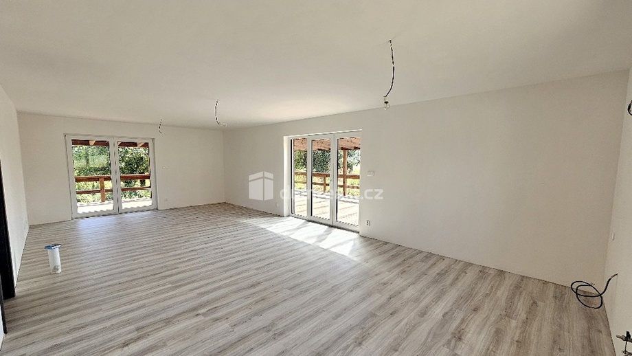 Prodej domu na klíč 200 m², Výrov