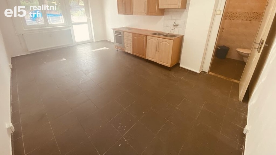Pronájem obchodního prostoru 27 m², Pelhřimov