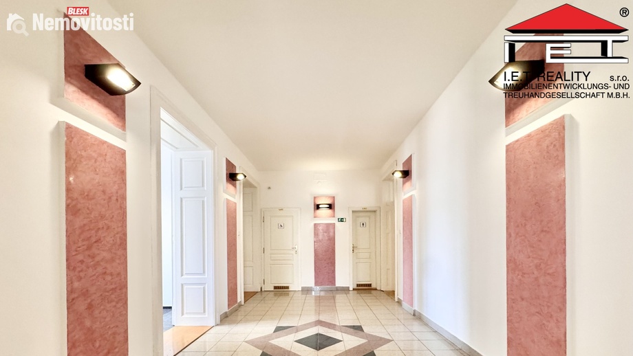 Pronájem kanceláře 527 m², Brno-město