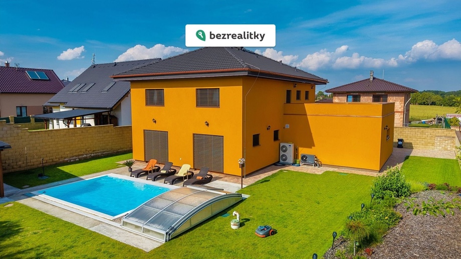 Prodej rodinného domu 229 m², Veleň