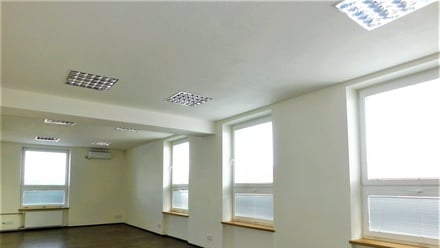Pronájem kanceláře 62 m², Znojmo - Oblekovice