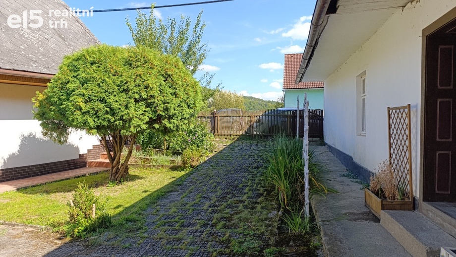 Prodej rodinného domu 382 m², Vranová Lhota