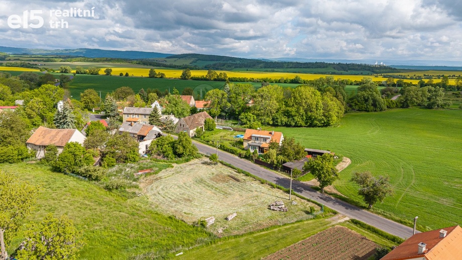 Prodej stavebního pozemku 1 136 m², Krásný Dvůr