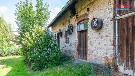 Prodej zemědělské usedlosti 140 m², Chroustov