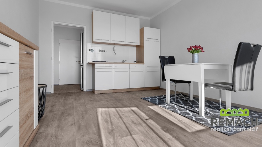 Pronájem bytu 1+kk 28 m², Uherské Hradiště
