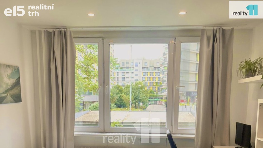 Pronájem bytu 1+kk 24 m², Praha 10