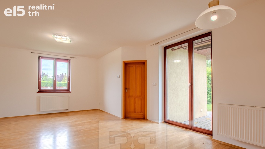 Pronájem rodinného domu 100 m², Květnice