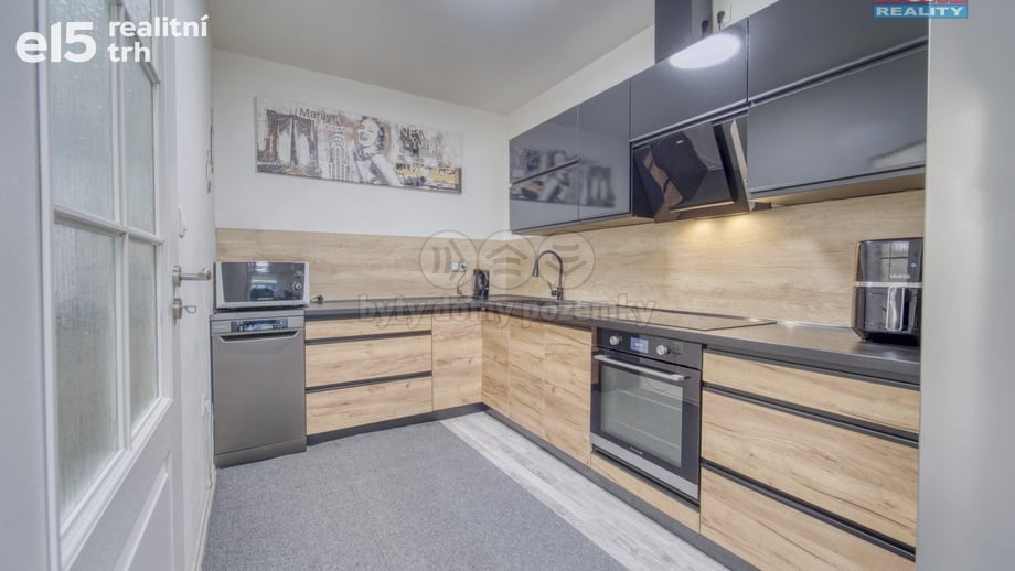 Prodej rodinného domu 353 m², Chotěšov