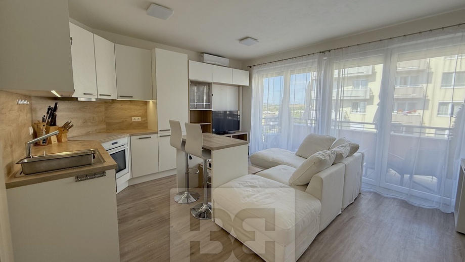 Pronájem bytu 1+kk 37 m², Praha - Stodůlky