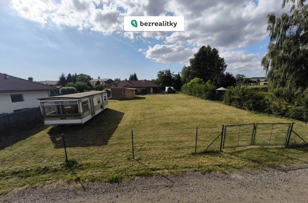 Prodej zahrady 752 m², Dubenec