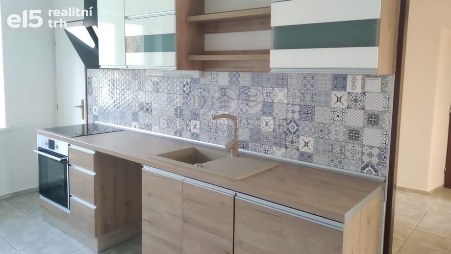 Pronájem bytu 2+1 66 m², Krnov