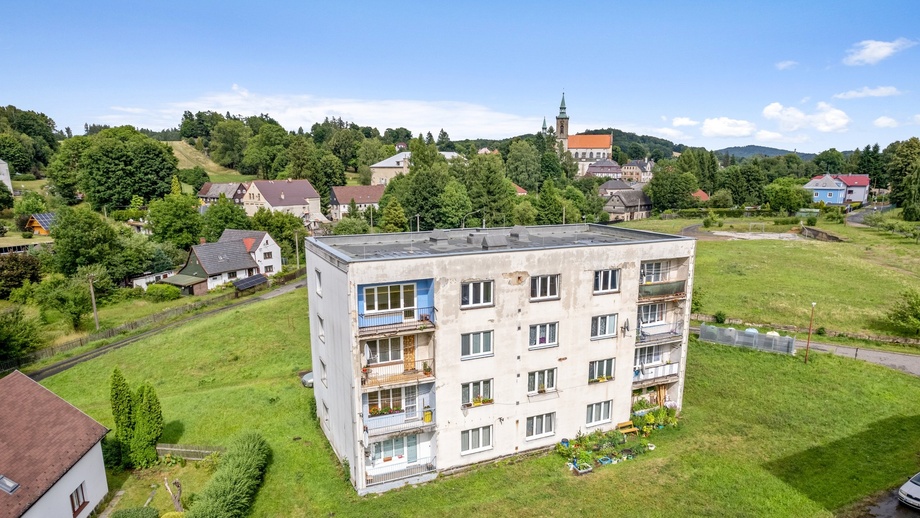Pronájem bytu 2+1 64 m², Mikulášovice