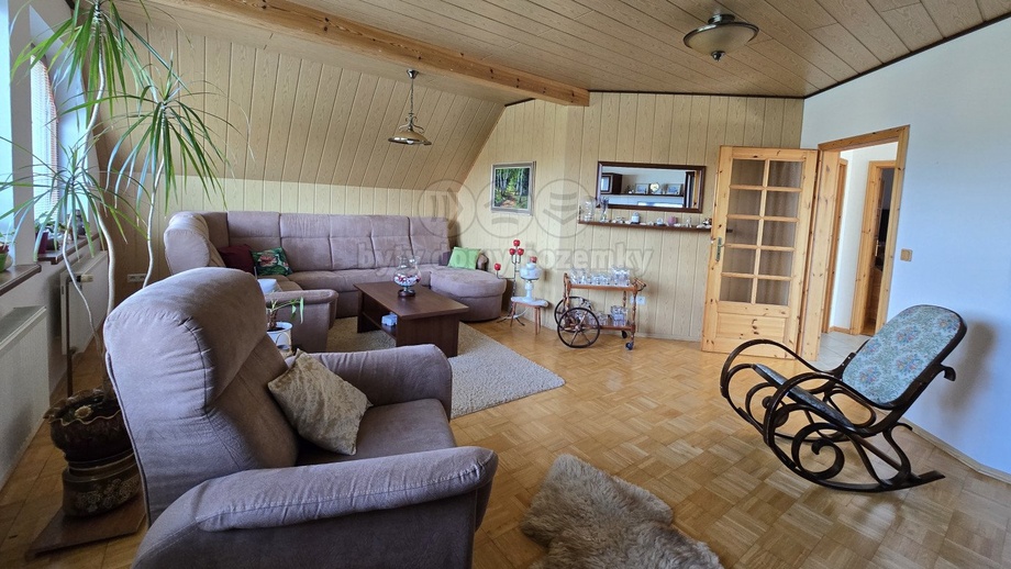Pronájem rodinného domu 147 m², Hostašovice