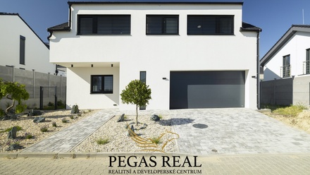 Prodej rodinného domu 263 m², Sokolnice