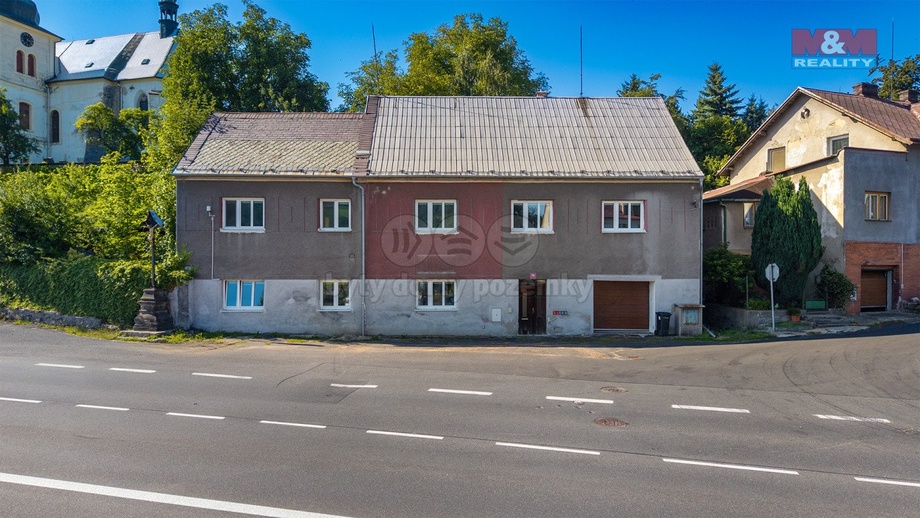 Prodej rodinného domu 200 m², Libouchec