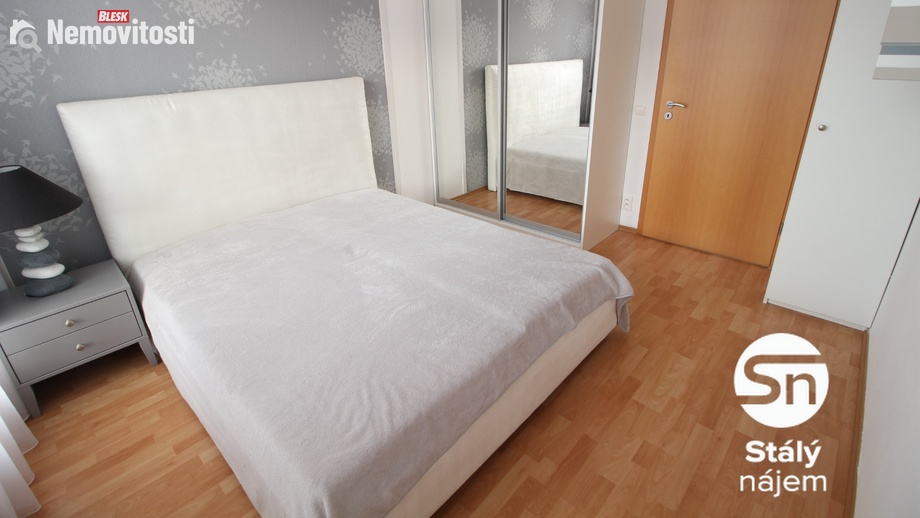 Pronájem bytu 2+kk 39 m², Praha - Zbraslav