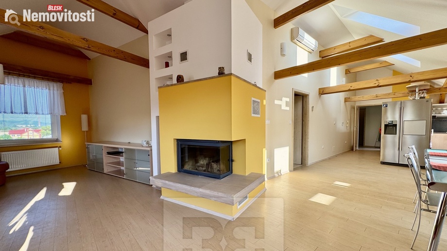 Pronájem bytu 4+kk 195 m², Velké Opatovice