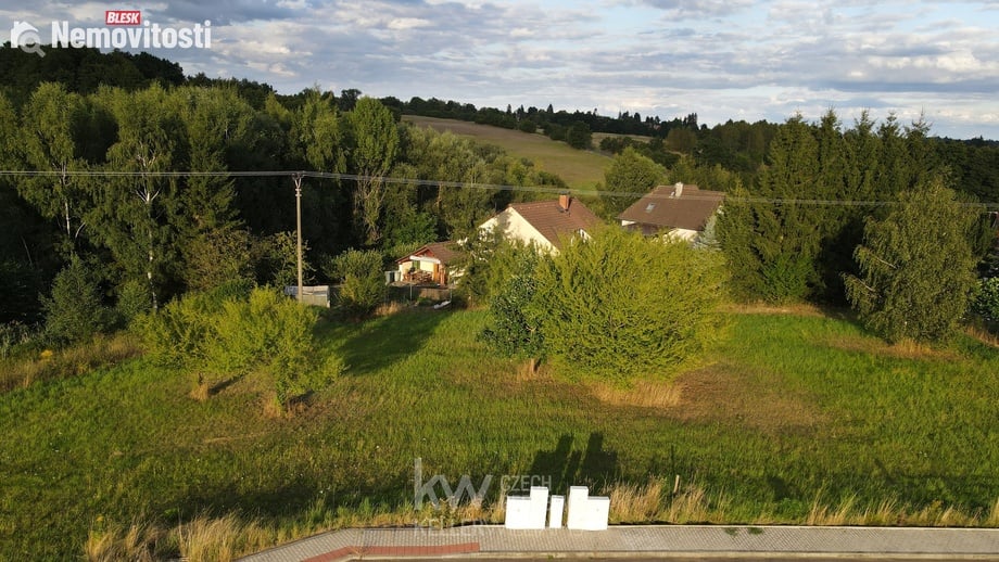 Prodej stavebního pozemku 1 114 m², Kostelec u Křížků