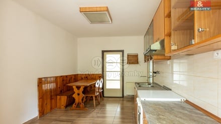 Prodej bytu 4+1 86 m², Nižbor