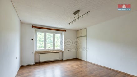 Prodej bytu 4+1 86 m², Nižbor