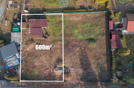 Prodej stavebního pozemku 632 m², Unhošť