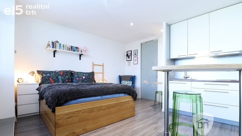 Pronájem bytu 1+kk 27 m², Praha - Kamýk